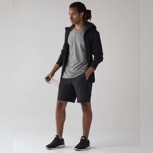 Lululemon Metal Vent Tech Short Sleeve in Raceway Grey / Slate Size XL.
